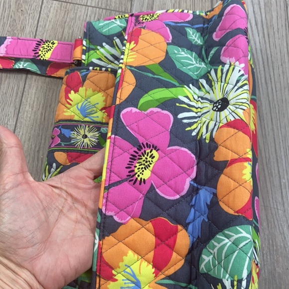 Like new Vera Bradley floral grey double strap shoulder bag - Picture 13 of 14